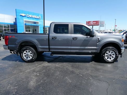 Used 2021 Ford F250 XL w/ STX Appearance Package image 4