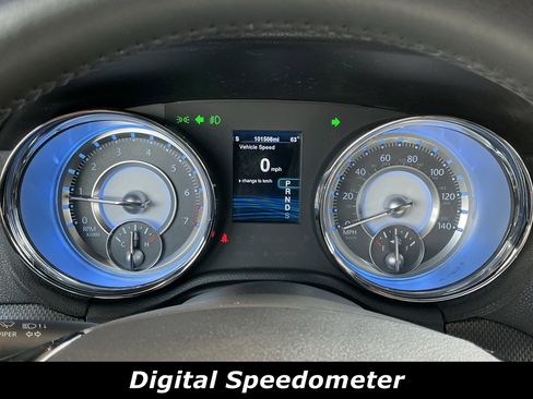 Used 2013 Chrysler 300 S image 8