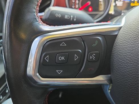 Used 2022 Jeep Wrangler Unlimited Rubicon w/ Cold Weather Group AWD/4WD image 21