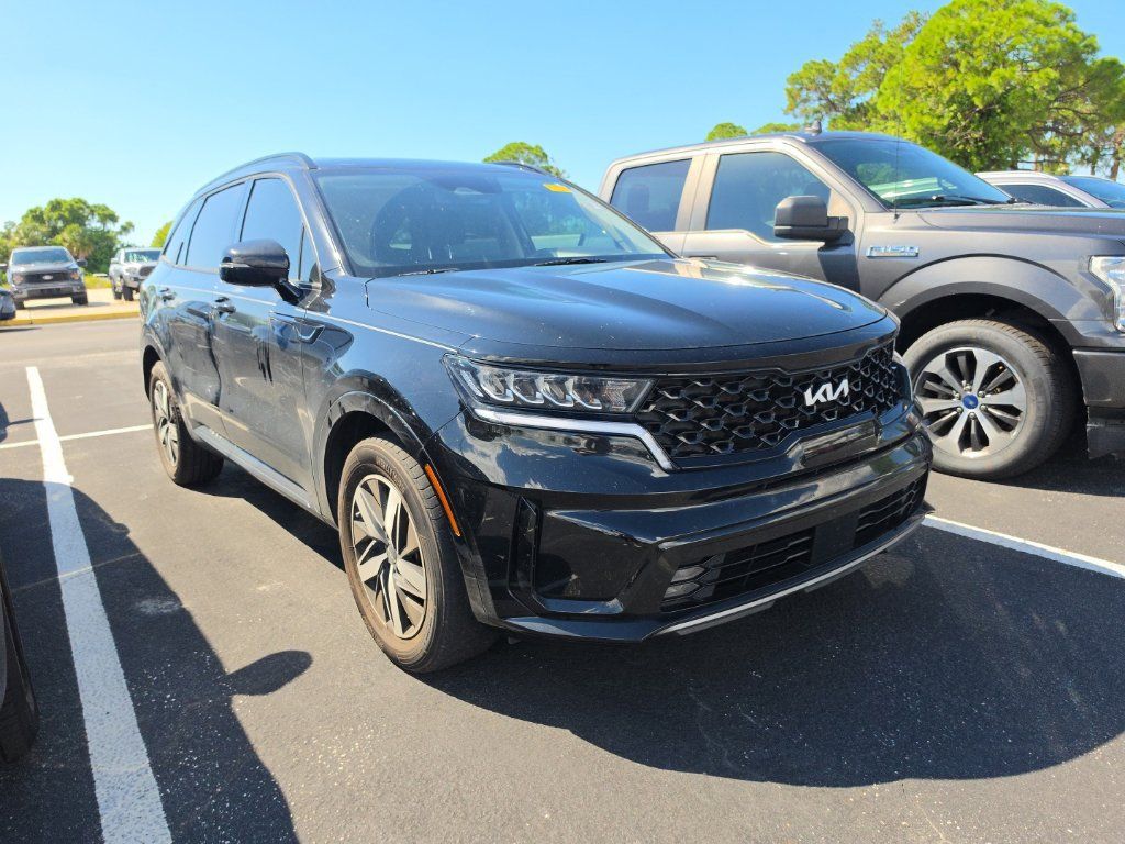 Used 2023 Kia Sorento EX FWD image 4