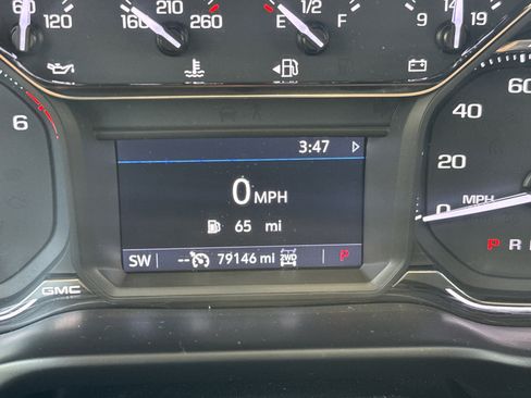 Used 2019 GMC Sierra 1500 SLE w/ SLE Value Package image 21