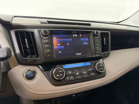 Used 2017 Toyota RAV4 Limited FWD image 21