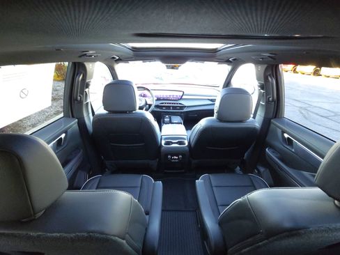 New 2026 Buick Enclave Sport Touring w/ Super Cruise Package image 15