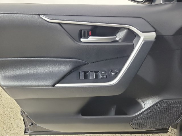 Used 2023 Toyota RAV4 XLE Premium AWD/4WD image 22