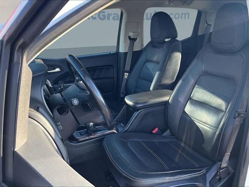 Used 2022 GMC Canyon Denali image 22