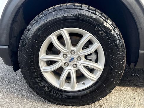 Used 2020 Ford Explorer 4WD image 10