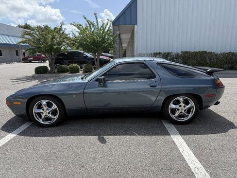 Used 1988 Porsche 928 S4 RWD image 3