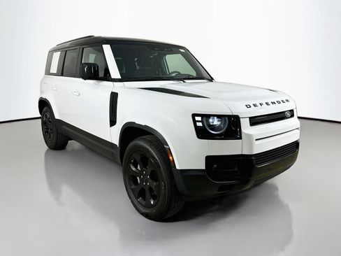 Used 2026 Land Rover Defender 110 S AWD/4WD image 3