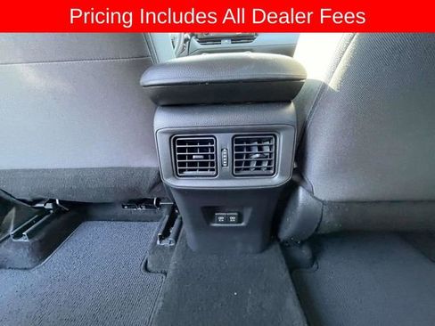 Used 2021 Toyota RAV4 XLE AWD/4WD image 15