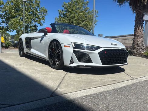 Used 2023 Audi R8 V10 performance image 4