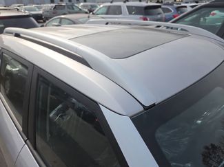 New 2026 Hyundai Venue SEL video 3