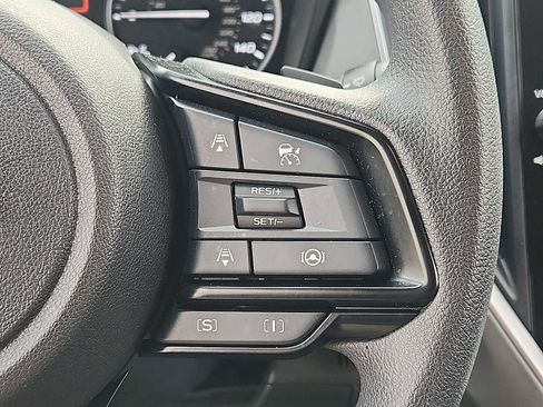 Used 2025 Subaru Crosstrek 2.0i Premium image 21