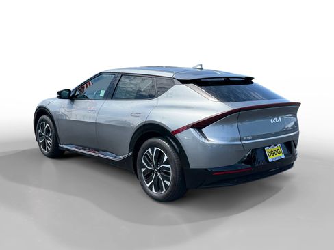 Used 2024 Kia EV6 Wind RWD image 3