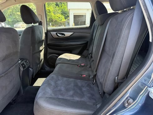 Used 2015 Nissan Rogue SV AWD/4WD image 21