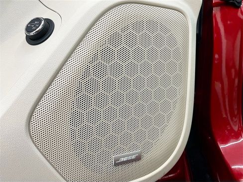 Used 2021 GMC Acadia Denali w/ Denali Technology Package image 19