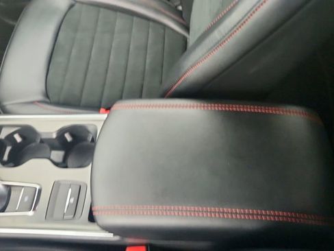 Used 2023 Ford Edge ST-Line AWD/4WD image 19