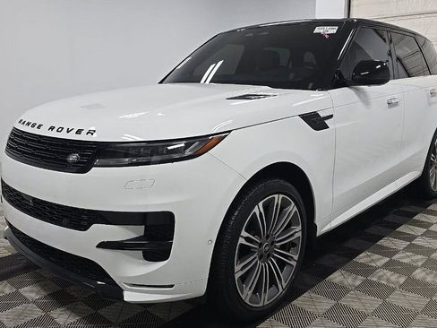 Used 2025 Land Rover Range Rover Sport Dynamic SE AWD/4WD image 1