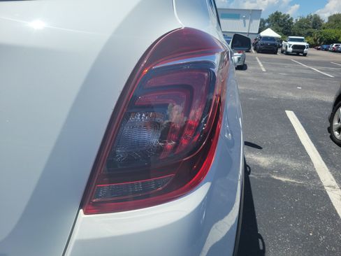 Used 2018 Buick Encore Preferred FWD image 11