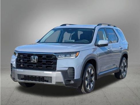 New 2026 Honda Pilot Touring image 1