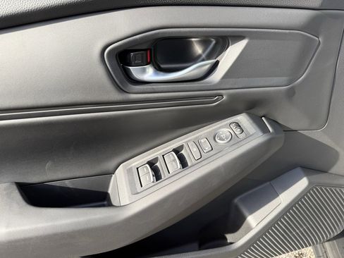 New 2025 Honda Accord SE image 18