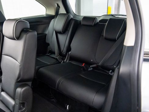 Certified 2026 Honda Odyssey Touring image 18