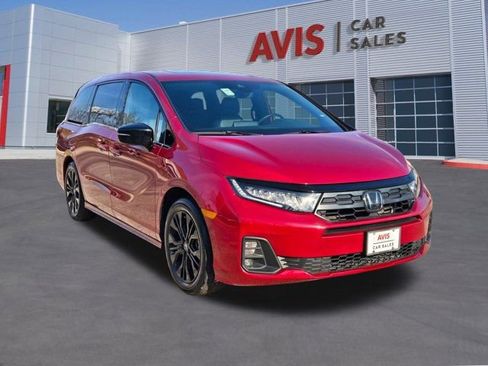 Used 2025 Honda Odyssey Sport-L image 3