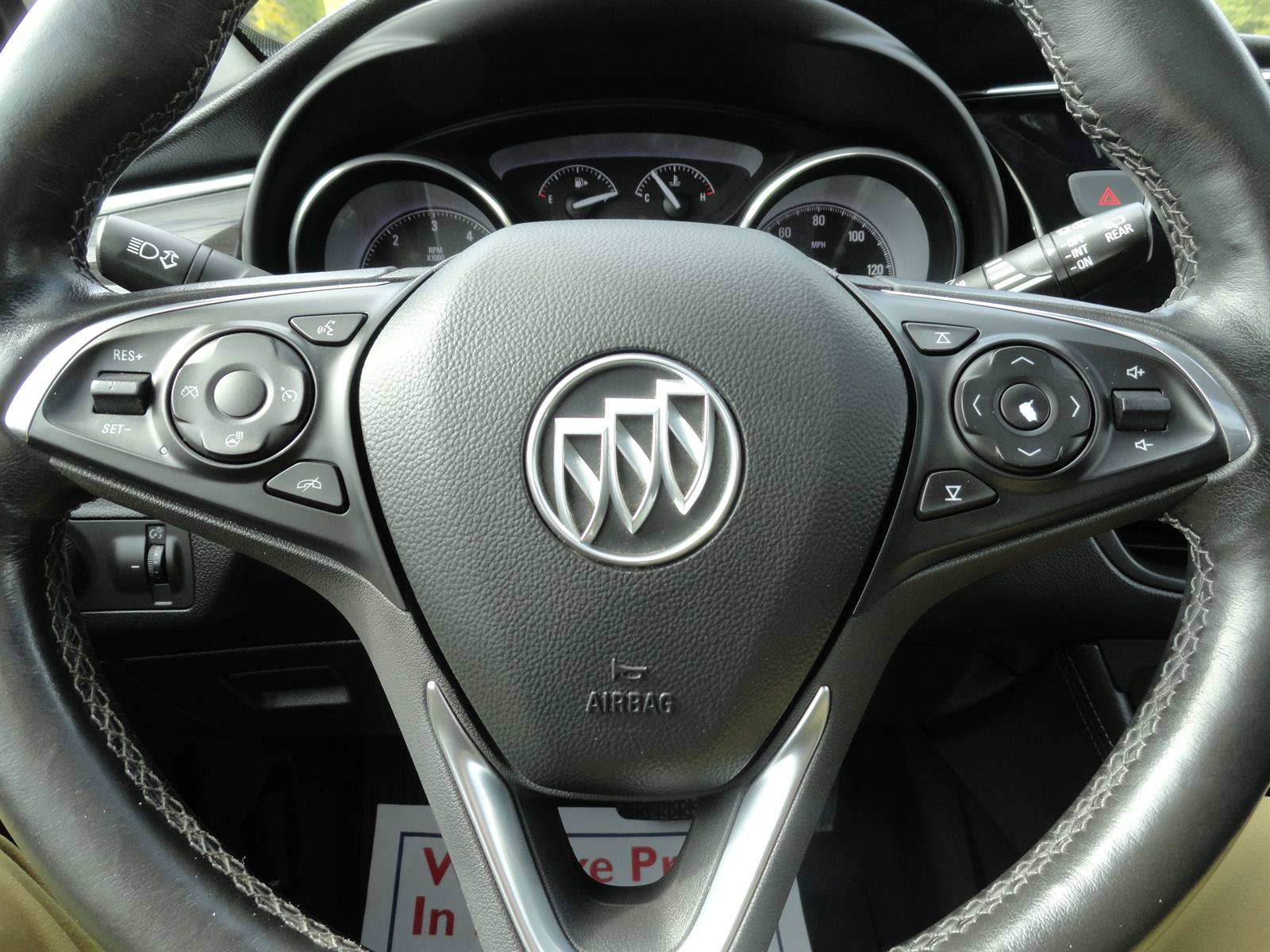 Used 2019 Buick Envision Essence AWD/4WD image 15