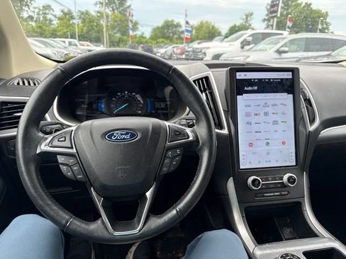 Used 2021 Ford Edge SEL w/ Convenience Package AWD/4WD image 19
