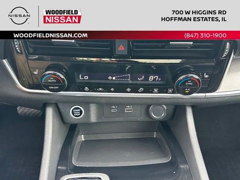 Certified 2021 Nissan Rogue SV w/ Premium Package AWD/4WD image 35
