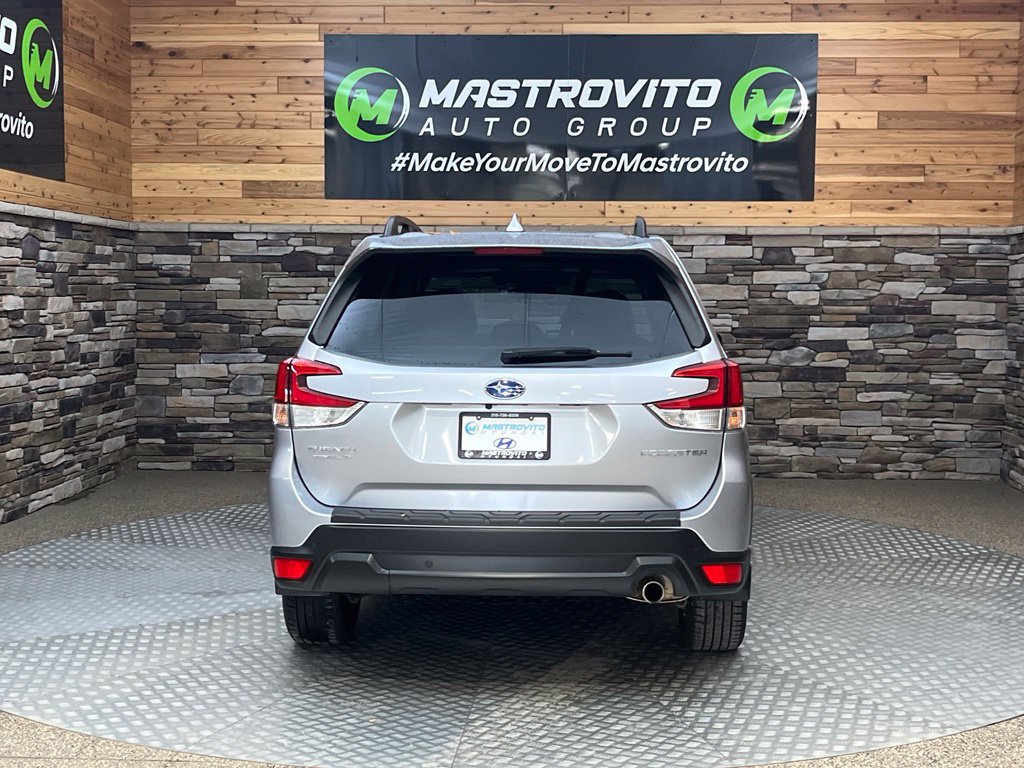 Used 2019 Subaru Forester Limited AWD/4WD image 11