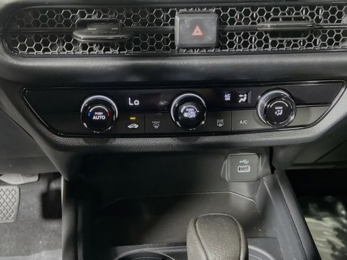 Used 2023 Honda HR-V LX image 25