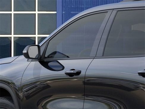 New 2026 Chevrolet Traverse LT w/ Midnight/Sport Edition image 12