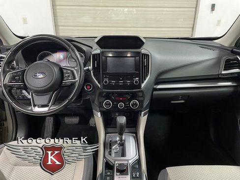 Used 2020 Subaru Forester Premium AWD/4WD image 13