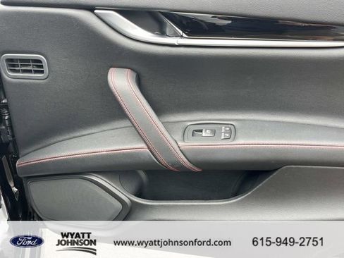 Used 2019 Maserati Ghibli S Q4 AWD/4WD image 23