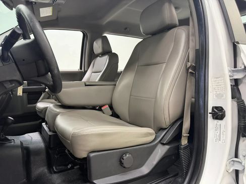 Used 2017 Ford F450 XL w/ Power Equipment Group AWD/4WD image 15