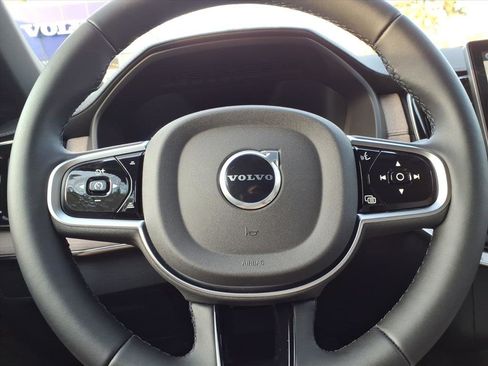 New 2026 Volvo XC90 B6 Core image 22