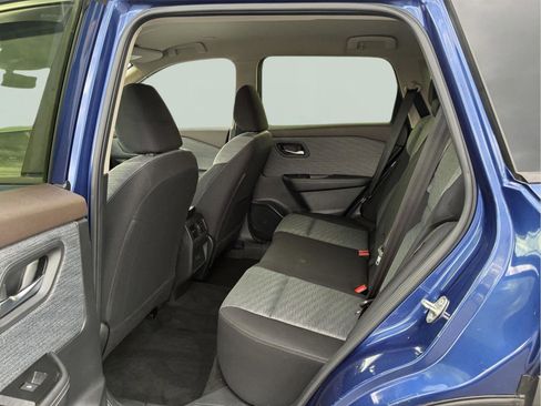Used 2023 Nissan Rogue SV AWD/4WD image 15