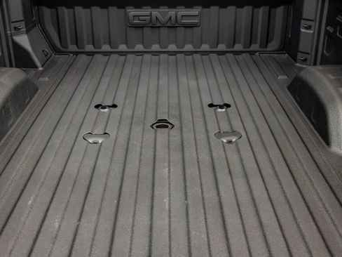 Used 2025 GMC Sierra 2500 AT4 w/ AT4 Premium Plus Package AWD/4WD image 22