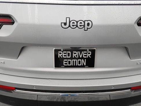 New 2025 Jeep Grand Cherokee L Laredo w/ Luxury Tech Group I AWD/4WD image 13