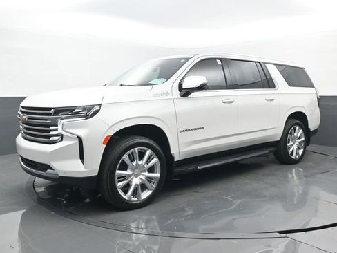 Used 2024 Chevrolet Suburban High Country w/ Max Trailering Package AWD/4WD image 23
