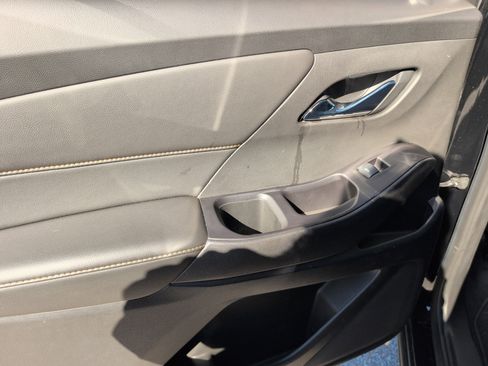 Used 2020 Chevrolet Traverse LS image 33