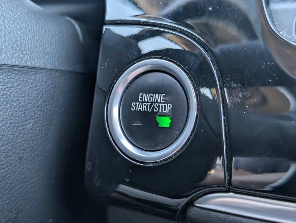 Used 2018 Buick Encore Essence FWD image 18