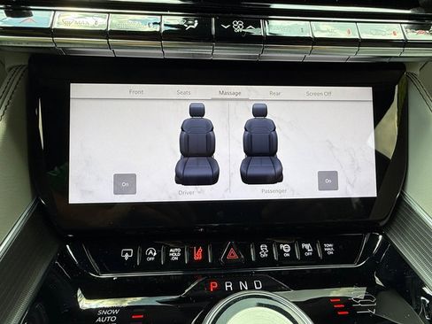New 2026 Jeep Grand Wagoneer Summit AWD/4WD image 40