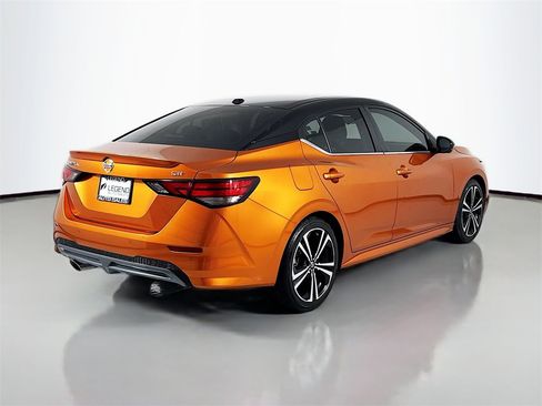 Used 2023 Nissan Sentra SR w/ SR Premium Package image 5