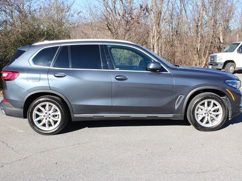 Used 2022 BMW X5 xDrive40i w/ Premium Package image 10