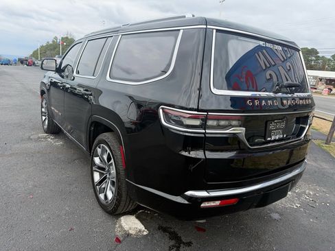 Used 2024 Jeep Grand Wagoneer Series III w/ Rear Seat Video Group 1 image 7