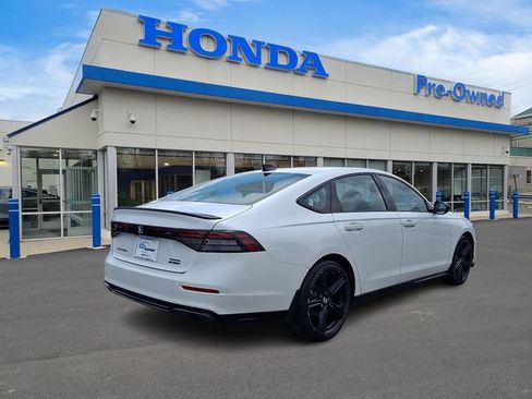 Used 2023 Honda Accord Sport image 4