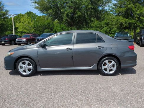 Used 2013 Toyota Corolla S FWD image 3
