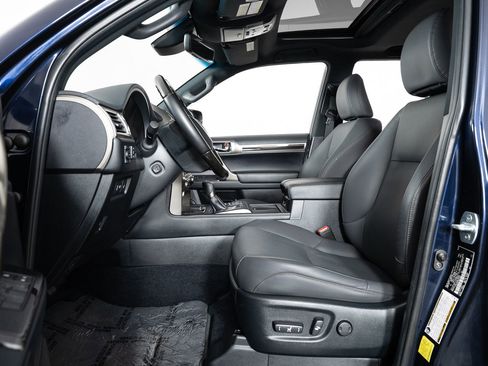 Used 2021 Lexus GX 460 Premium w/ Premium Package image 14