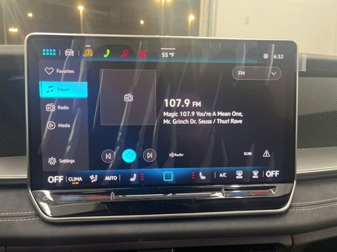 New 2026 Volkswagen Tiguan SE image 23